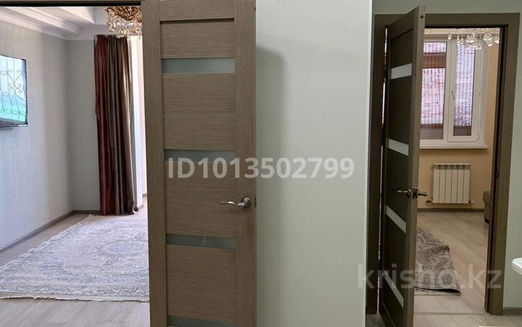 2-бөлмелі пәтер · 55.2 м² · 18/20 қабат, 17-ш/а. 5, бағасы: 15 000 ₸ в Актау, 17-й мкр — фото 2