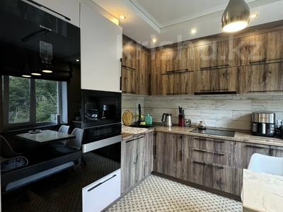 4-комнатная квартира · 76.2 м² · 3/10 этаж, мкр Юго-Восток, мкр Гульдер 1 18 за 35 млн ₸ в Караганде, Казыбек би р-н