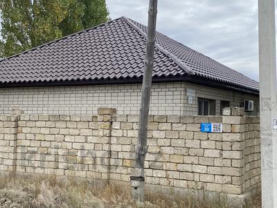 Жеке үй · 4 бөлме · 140 м² · 12 жүзд., Толеу Басенова 18 — Школы 55, бағасы: 35 млн ₸ в Актобе, жилой массив Заречный-4