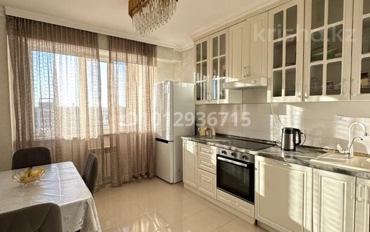 3-бөлмелі пәтер · 85 м² · 16/16 қабат, Кайыма Мухамедханова 17, бағасы: 45 млн ₸ в Астане, Есильский р-н — фото 2