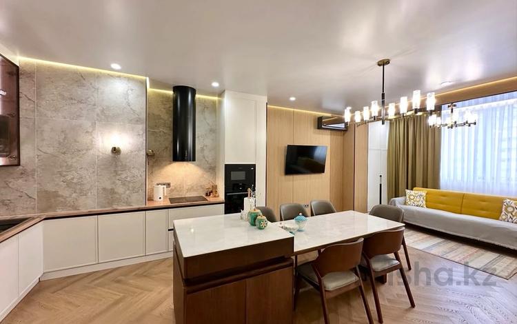 4-комнатная квартира · 150 м² · 5/8 этаж, Достык 13/3 за 900 000 ₸ в Астане, Есильский р-н — фото 3