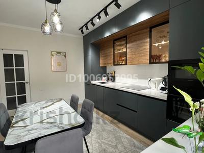 3-комнатная квартира · 98.7 м² · 5/10 этаж, мкр Нурсая, Т. Жумагалиева 10 за 50 млн 〒 в Атырау