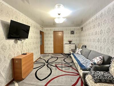 3-комнатная квартира, 56 м², 2/2 этаж, Мира 34 за 12.5 млн 〒 в Усть-Каменогорске