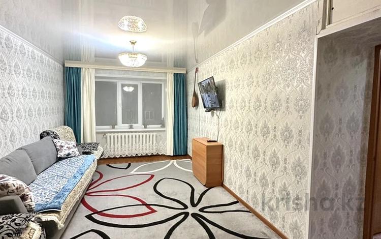 3-комнатная квартира, 56 м², 2/2 этаж, Мира 34 за 12.5 млн 〒 в Усть-Каменогорске — фото 3