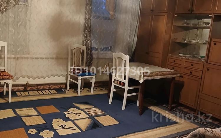 2-бөлмелі пәтер · 70 м² · 1 қабат, Пер. Жагалау 61 — СУВОРОВА, бағасы: 50 000 ₸ в Актобе, мкр Гормолзавод — фото 2