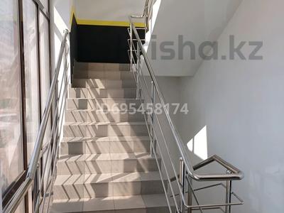 Офисы, кабинеты и рабочие места · 190 м² за 500 000 ₸ в Шымкенте, Аль-Фарабийский р-н