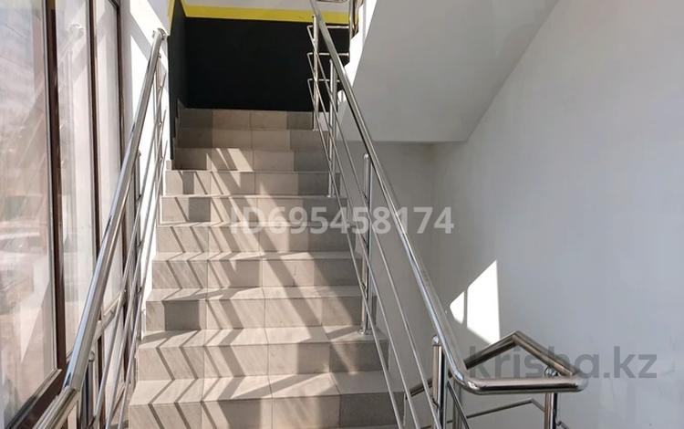 Офисы, кабинеты и рабочие места · 190 м² за 500 000 ₸ в Шымкенте, Аль-Фарабийский р-н — фото 2