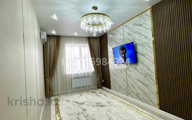 1 бөлме · 70 м² · 2/5 қабат, Шаймердена 69/1, бағасы: 65 000 ₸ в Кокшетау — фото 2