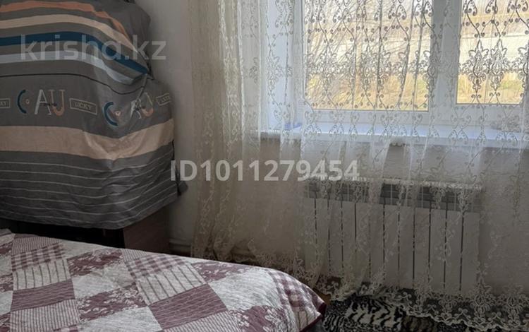 2-бөлмелі пәтер · 40 м² · 1/2 қабат, Рахимжанова 16/5 — Мектептің,бала-бақшаның,мәдениет үйінің,акиматтың,мешіттің жанында орналасқан., бағасы: 5.5 млн ₸ в  — фото 2