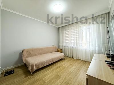Продажа квартир в Алматы: 2-комнатная квартира · 78 м² · 6/9 этаж, мкр Аксай-1А за 37 млн 〒 2-комнатная квартира · 78 м² · 6/9 этаж, мкр Аксай-1А за 37 млн 〒 в Алматы, Ауэзовский р-н