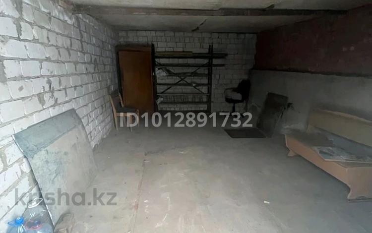 Гараж · 2 — 2 ая улица, бағасы: 950 000 ₸ в Аксае — фото 2