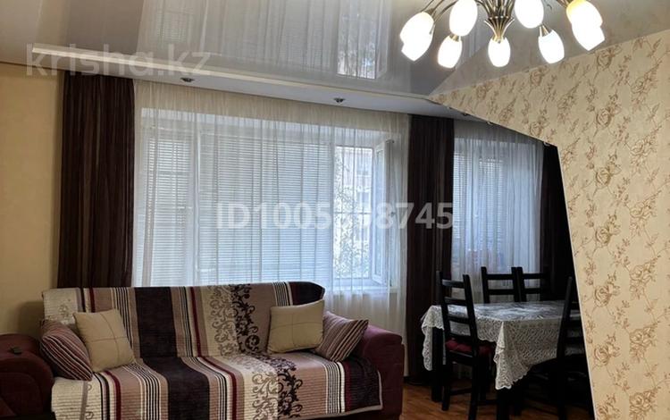 3-комнатная квартира · 64 м² · 4 этаж, Абая за 23 млн 〒 в Уральске — фото 2