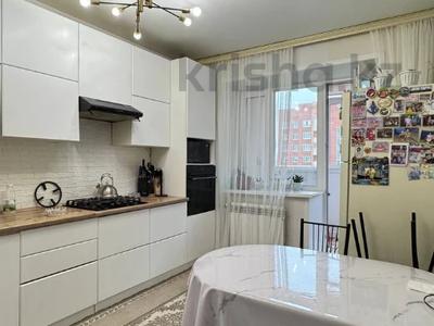 Продажа квартир в Костанайской обл.: 3-комнатная квартира · 82.6 м² · 6/9 этаж, АЭРОПОРТ МИКРОРАЙОН 7 за 34 млн 〒 3-комнатная квартира · 82.6 м² · 6/9 этаж, АЭРОПОРТ МИКРОРАЙОН 7 за 34 млн 〒 в Костанае