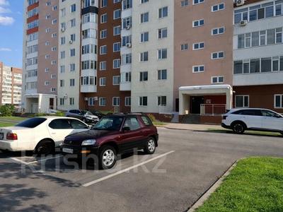 3-бөлмелі пәтер · 83 м² · 10/10 қабат, Сатпаева 2/2 — КШТ,Утепова,Казыбек Би,Есенберлина, бағасы: 32 млн ₸ в Усть-Каменогорске