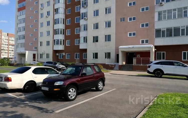 3-бөлмелі пәтер · 83 м² · 10/10 қабат, Сатпаева 2/2 — КШТ,Утепова,Казыбек Би,Есенберлина, бағасы: 32 млн ₸ в Усть-Каменогорске — фото 32