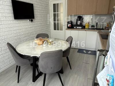 3-бөлмелі пәтер · 95 м² · 4/8 қабат, Мангилик Ел 51/5, бағасы: 500 000 ₸ в Астане, Есильский р-н