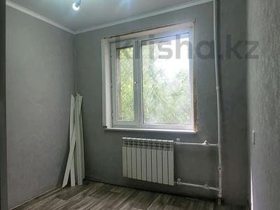 1-бөлмелі пәтер · 30 м² · 1/5 қабат, 18 микр 3, бағасы: 7.8 млн ₸ в Караганде, Алихана Бокейханова р-н