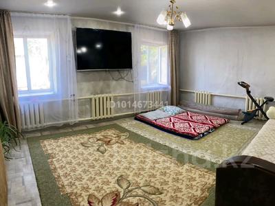 Отдельный дом · 3 комнаты · 60 м² · 10 сот., Пролетарская 122 — Сейфуллина за 9 млн ₸ в Щучинске