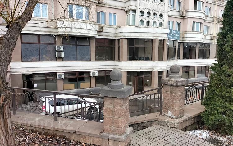 Еркін, кеңселер, дүкендер мен бутиктер, қоймалар, қоғамдық тамақтану орны, сұлулық салондары, медорталықтар мен дәріханалар, ойын-сауық · 469.1 м², бағасы: ~ 395.8 млн ₸ в Алматы, Бостандыкский р-н — фото 5