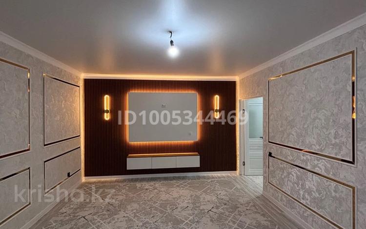 2-бөлмелі пәтер · 64 м² · 2/5 қабат, Нур Актобе, Нұр Ақтөбе 10/16 — мешіт,цон,мектеп,полиция бөлімшесі, бағасы: 25 млн ₸ — фото 2