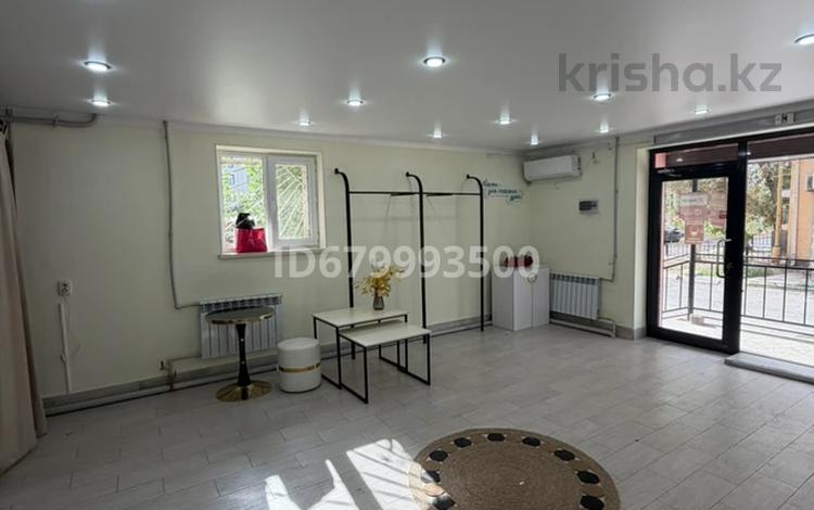Еркін, кеңселер, дүкендер мен бутиктер, қоймалар · 43 м², бағасы: 30 млн ₸ в  — фото 4