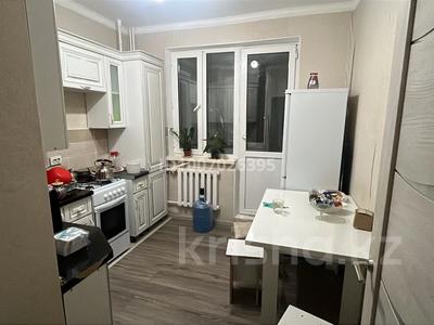 2-комнатная квартира · 55 м² · 3/5 этаж, мкр Нурсая за 150 000 〒 в Атырау