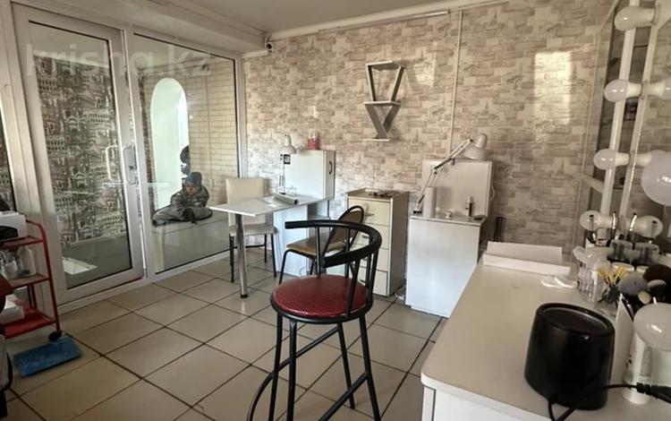 Салоны красоты · 78 м² за 44 млн ₸ в Караганде, Казыбек би р-н — фото 2