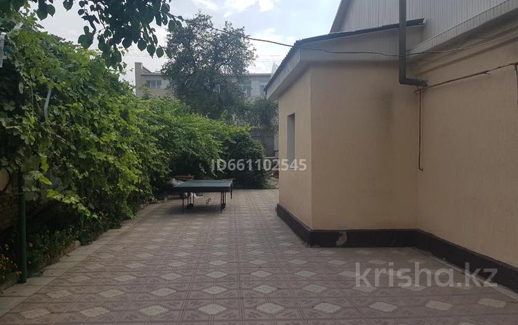 Отдельный дом · 4 комнаты · 209.8 м² · 7.8 сот., 2-й переулок Сулейменова 8 за 38 млн ₸ в Таразе — фото 12