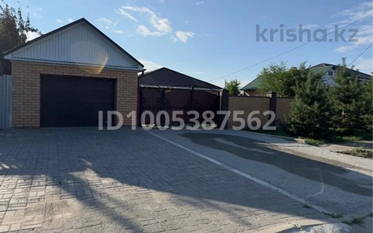 Отдельный дом · 3 комнаты · 145 м² · 10 сот., Цветочная 384 за 49 млн 〒 в Костанае — фото 12