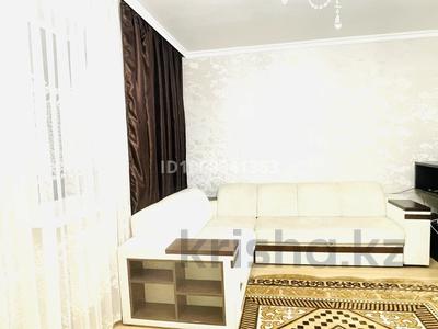 2-комнатная квартира · 80 м² · 6/12 этаж, Кабанбай батыра 42 за 20 000 ₸ в Астане, Есильский р-н