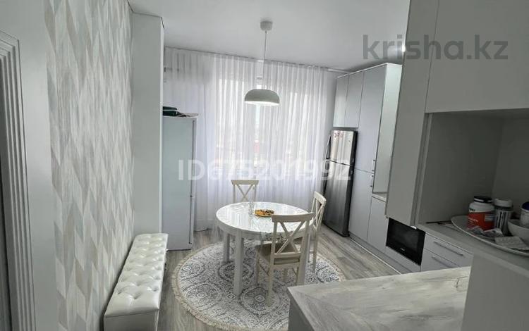 2-комнатная квартира, 78.8 м², 5/9 этаж, Абулхайыр хана 74-5