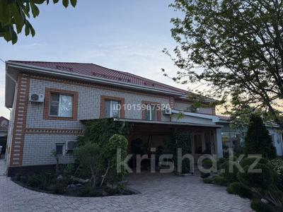 Отдельный дом · 5 комнат · 400 м² · 12 сот., мкр Атырау, Улица Малбагара Мендыкулова за 2 млн ₸