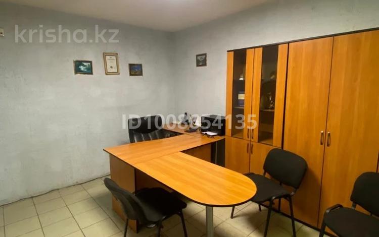 Кеңселер, дүкендер мен бутиктер · 42.5 м², бағасы: 53 млн ₸ в Алматы, Алмалинский р-н — фото 3