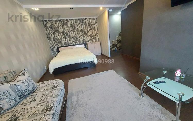 1-комнатная квартира · 36 м² · 2/5 этаж, мкр Новый Город — Гоголя за 1 500 ₸ в Караганде, Казыбек би р-н — фото 2