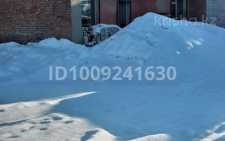 Жеке үй · 8 бөлме · 200 м², Центральная — 2- район, около 36 магазина, бағасы: 300 000 〒 в Риддере — фото 2