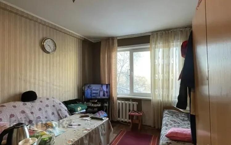 1-комнатная квартира, 12.8 м², 4/5 этаж, Бажова 345 за 3.8 млн 〒 в Усть-Каменогорске — фото 2