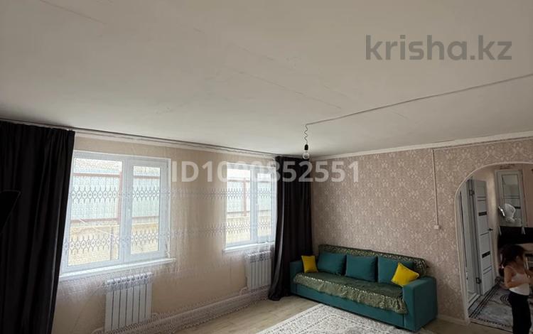 Отдельный дом · 3 комнаты · 80 м² · 3 сот., Балластная 19/1 — Гагарина за 20 млн ₸ в Уральске — фото 2