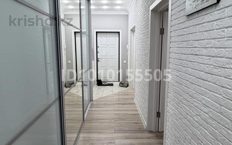3-бөлмелі пәтер · 86 м² · 5/5 қабат, мкр Михайловка , Сейфуллина 10a, бағасы: 57 млн ₸ в Караганде, Казыбек би р-н — фото 2