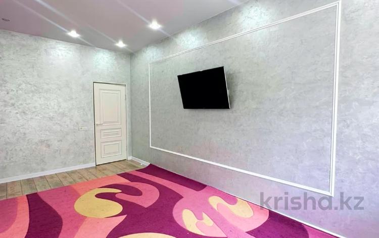 1-комнатная квартира · 42 м² · 1/5 этаж, Мкрн Самал 15 за 16 млн ₸ в Атырау — фото 3