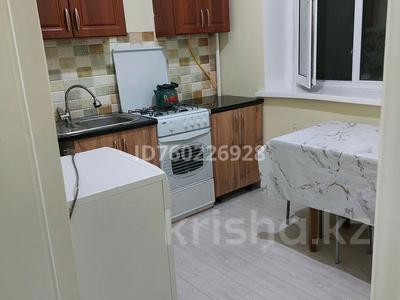 Пәтерлер в Атырауской обл.: 1-бөлмелі пәтер · 30.1 м² · 1/5 қабат, мкр СМП 163 5б — Возле вокзала,рынка, бағасы: 100 000 〒 1-бөлмелі пәтер · 30.1 м² · 1/5 қабат, мкр СМП 163 5б — Возле вокзала,рынка, бағасы: 100 000 〒 в Атырау
