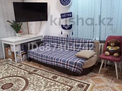 Продажа квартир в Западно-Казахстанской обл.: 1-комнатная квартира, 30.6 м², 4/4 этаж, Аль-Фараби 91 — Вокзал, Дом культуры за 9 млн 〒 1-комнатная квартира, 30.6 м², 4/4 этаж, Аль-Фараби 91 — Вокзал, Дом культуры за 9 млн 〒 в Аксае