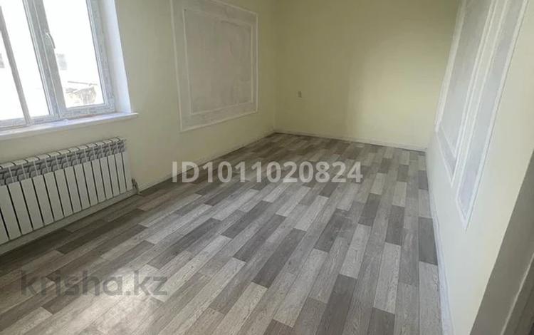 2-бөлмелі пәтер · 60 м² · 4/5 қабат, Абай 12А — Абай Гагарин, бағасы: 22 млн ₸ в Шымкенте, Абайский р-н — фото 2