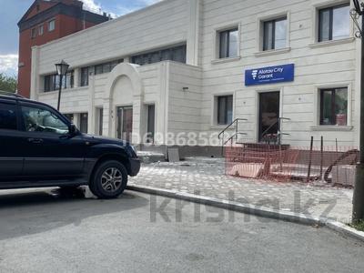 Еркін, кеңселер · 230 м², бағасы: ~ 1.7 млн ₸ в Семее