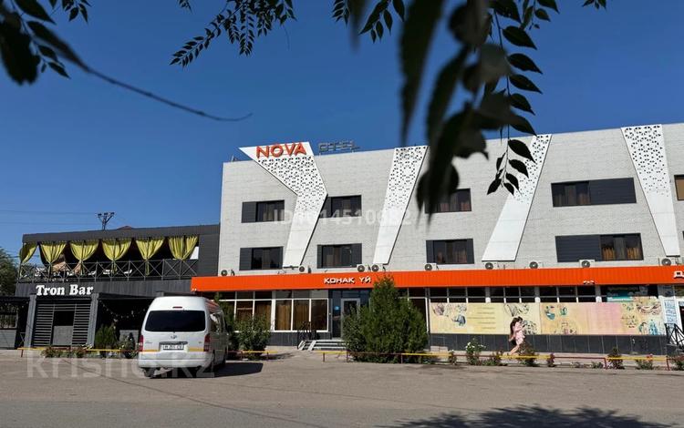 Свободное назначение, офисы, магазины и бутики, общепит, бани, гостиницы и зоны отдыха, медцентры и аптеки · 2600 м² за 710 млн ₸ в Шу — фото 2