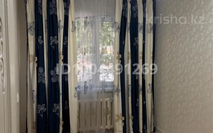 3-комнатная квартира · 58.5 м² · 1/5 этаж, Джангельдина 26 — Рядом находится Магнум, Ладушки, Мадлен,Эврика, Технодом,3 школы и детские садики, Аллея и речка Кочкар ата за 23 млн ₸ в Шымкенте, Аль-Фарабийский р-н — фото 2