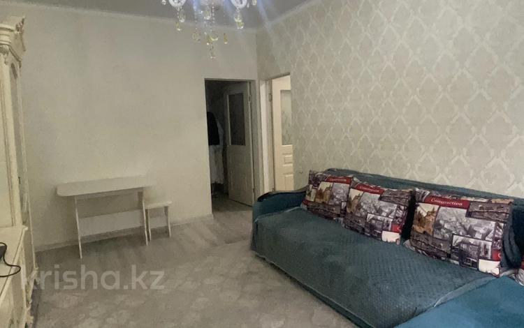 1-комнатная квартира, 40 м², 2/9 этаж, мкр Жетысу-1