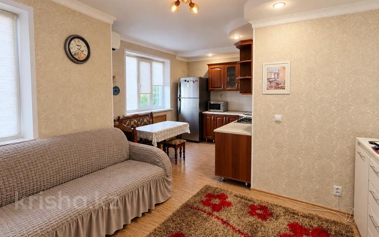 3-бөлмелі пәтер · 70 м² · 2/9 қабат, 10 микрорайон 4, бағасы: 180 000 ₸ в Аксае — фото 13