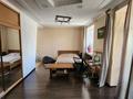 2-комнатная квартира, 44 м², 2/2 этаж, Жанибекова 46 за 13.5 млн 〒 в Караганде, Казыбек би р-н — фото 2
