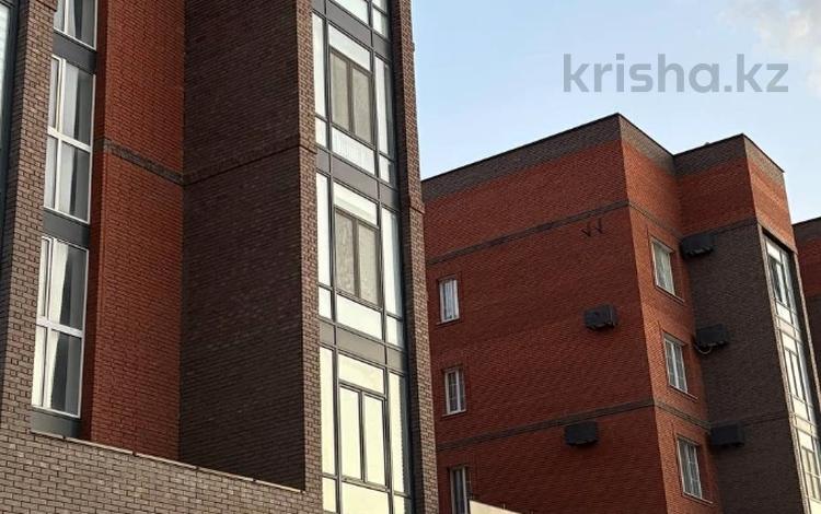 4-бөлмелі пәтер · 200 м² · 3/5 қабат, мкр. Алтын орда, бағасы: 70 млн ₸ в Актобе — фото 2