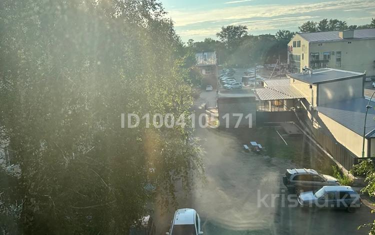 5-бөлмелі пәтер · 91.8 м² · 4/5 қабат, Ломоносова 6 — Находится рядом с Ак Желкеном, бағасы: 28 млн ₸ в Щучинске — фото 2